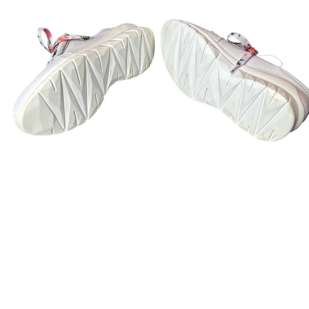NAOT Eliot’s Top Quality White Leather Lace Up Side Zip Slip Sneakers - Picture 9 of 16